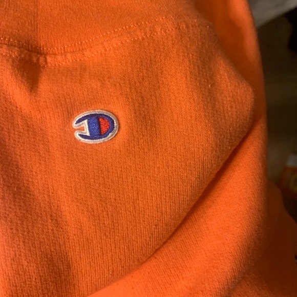 women’s champion crew neck - Picture 2 of 3